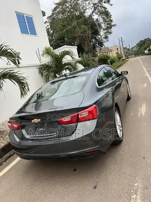 Chevrolet Malibu 2018 Gray