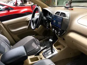 Toyota RAV4 2.0 2005 Gray