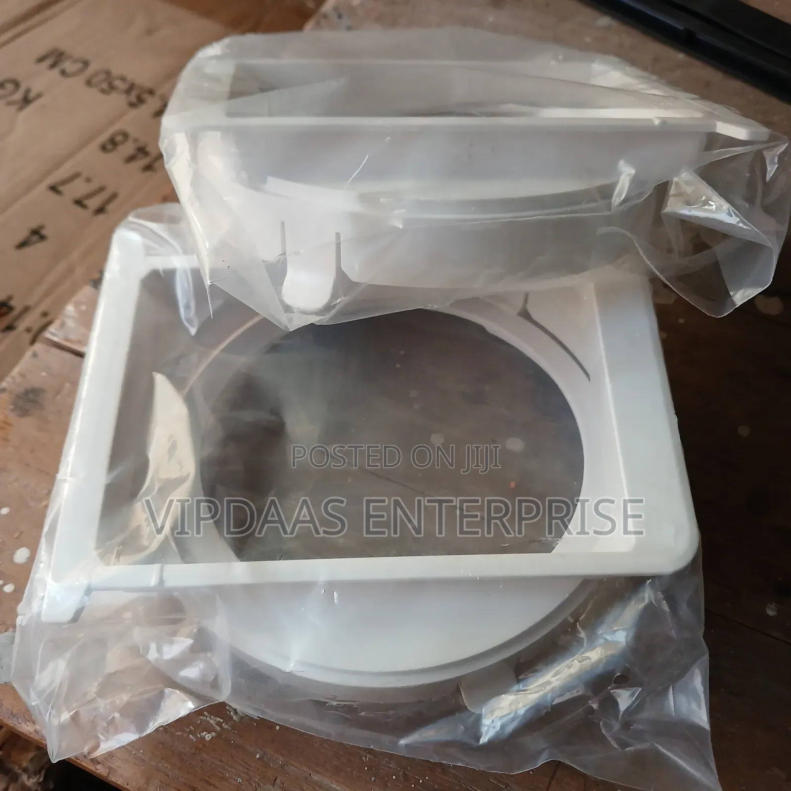 5 Inches Portable AC Adopters
