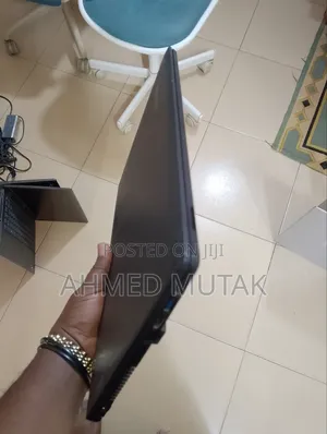 Laptop Lenovo V110 4GB Intel Core i5 HDD 500GB