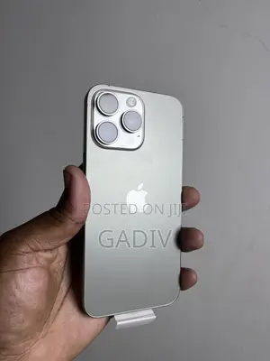 New Apple iPhone 15 Pro Max 256 GB