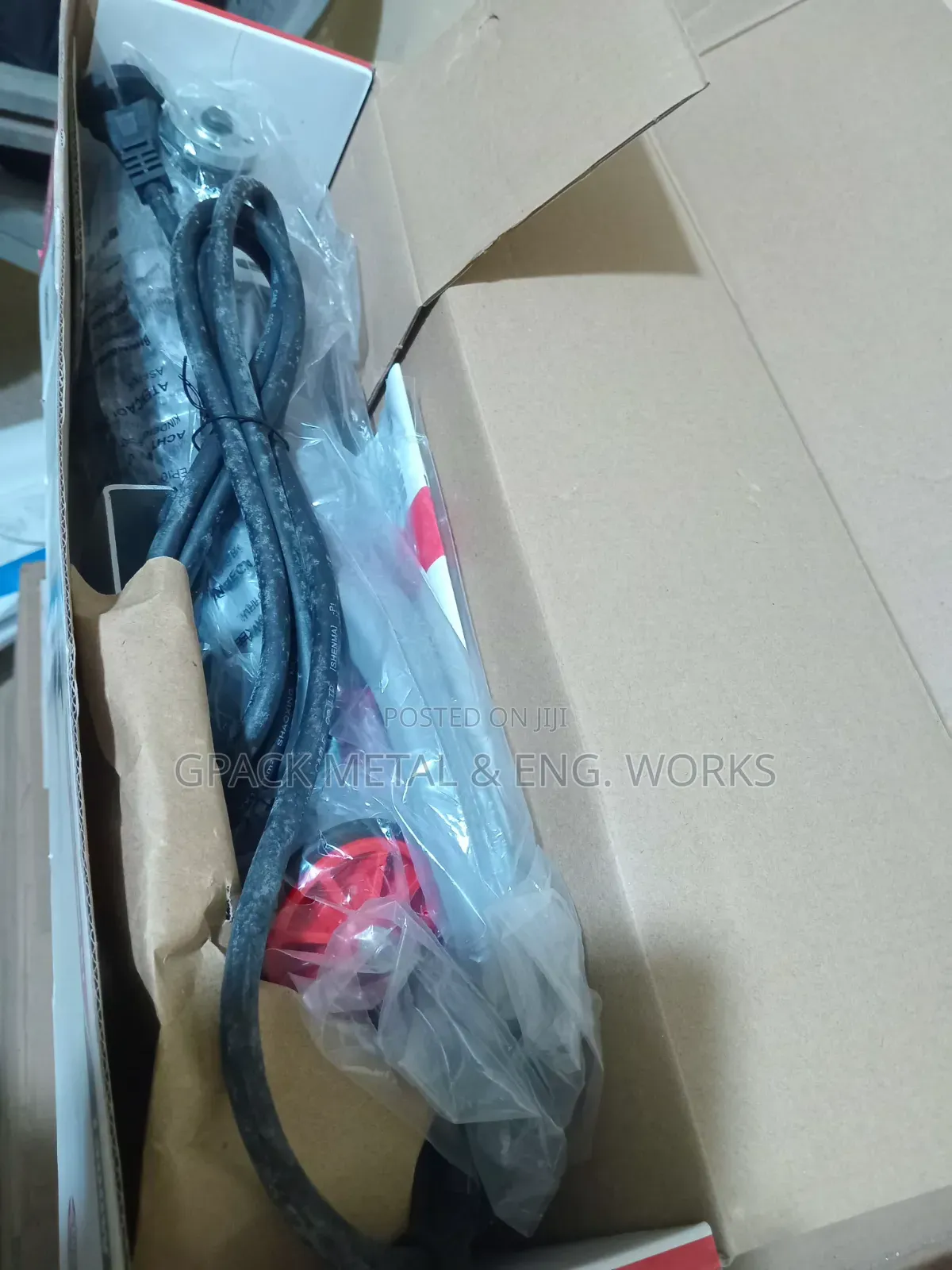 Grinding Machine. Very Surable