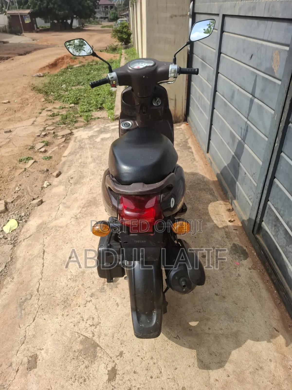 Yamaha 2017 Brown