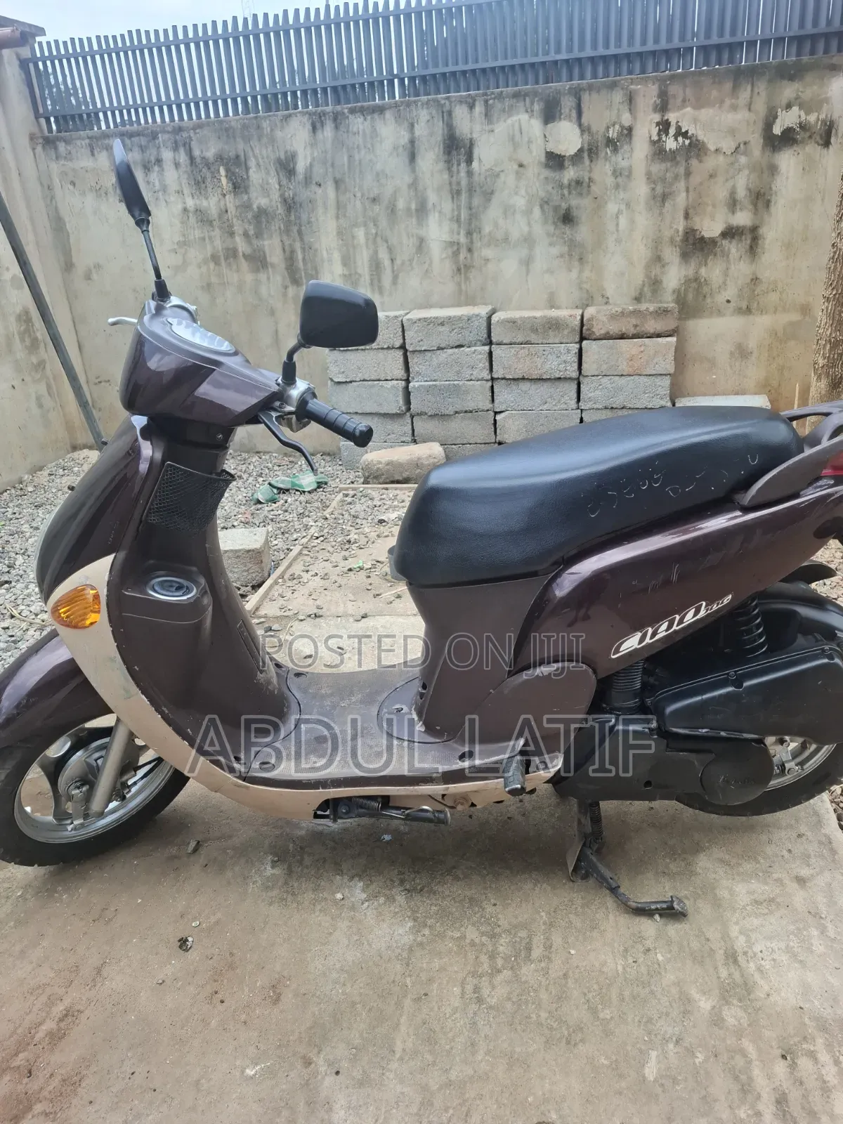 Yamaha 2017 Brown