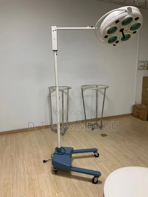 Operating Theatre Light ( Standing)