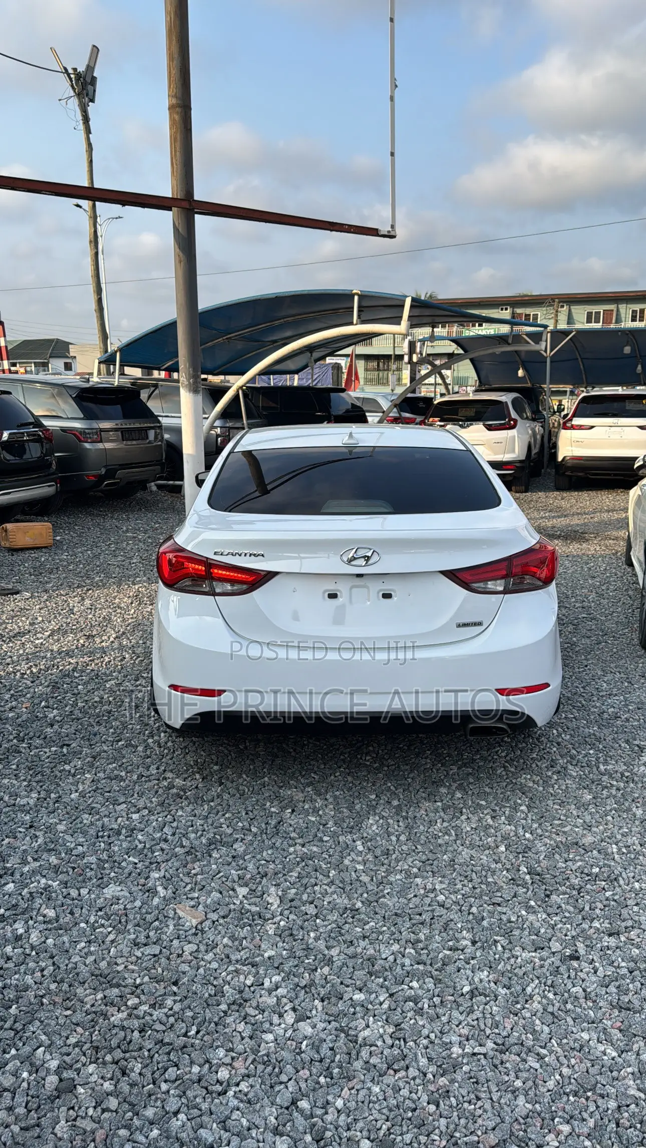 Hyundai Elantra Limited Sedan FWD (1.8L 4cyl 6A) 2016 White