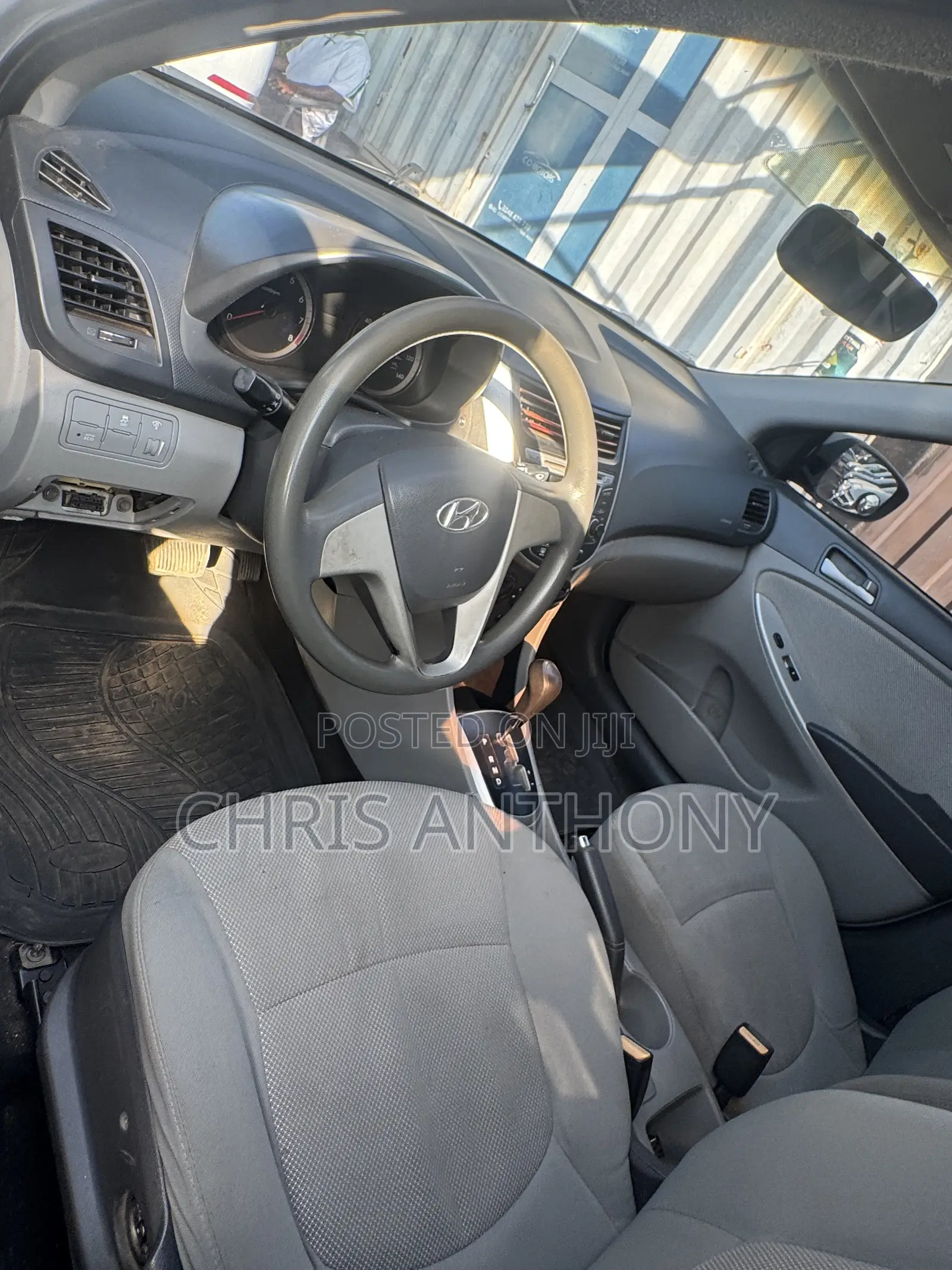 Hyundai Accent 2014