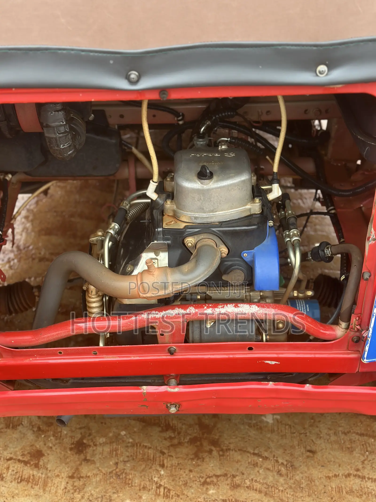 Bajaj RE 2026 Red
