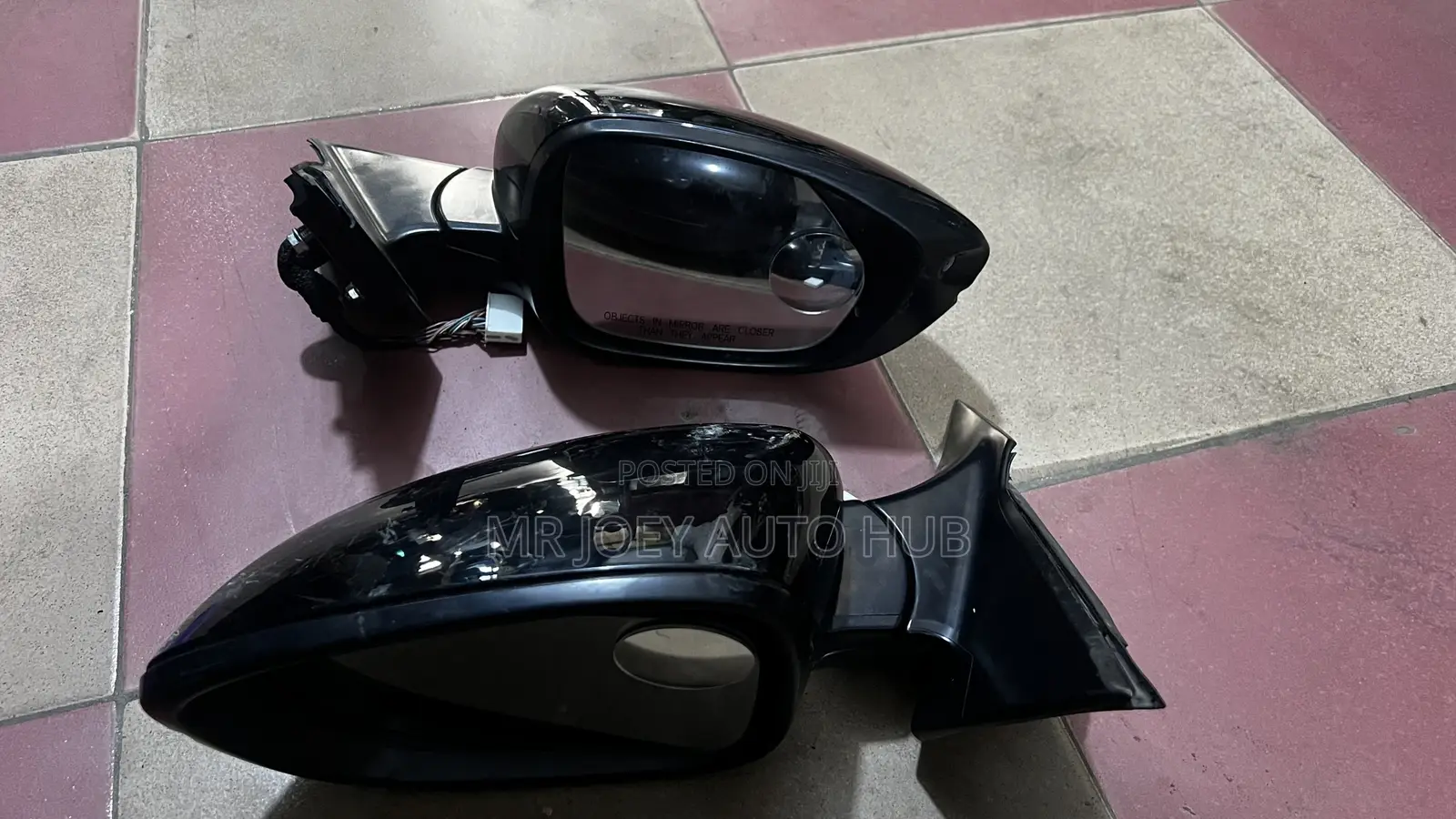 Honda Accord 2018-2022 Mirror With Light Pair. Right Side Is Camera
