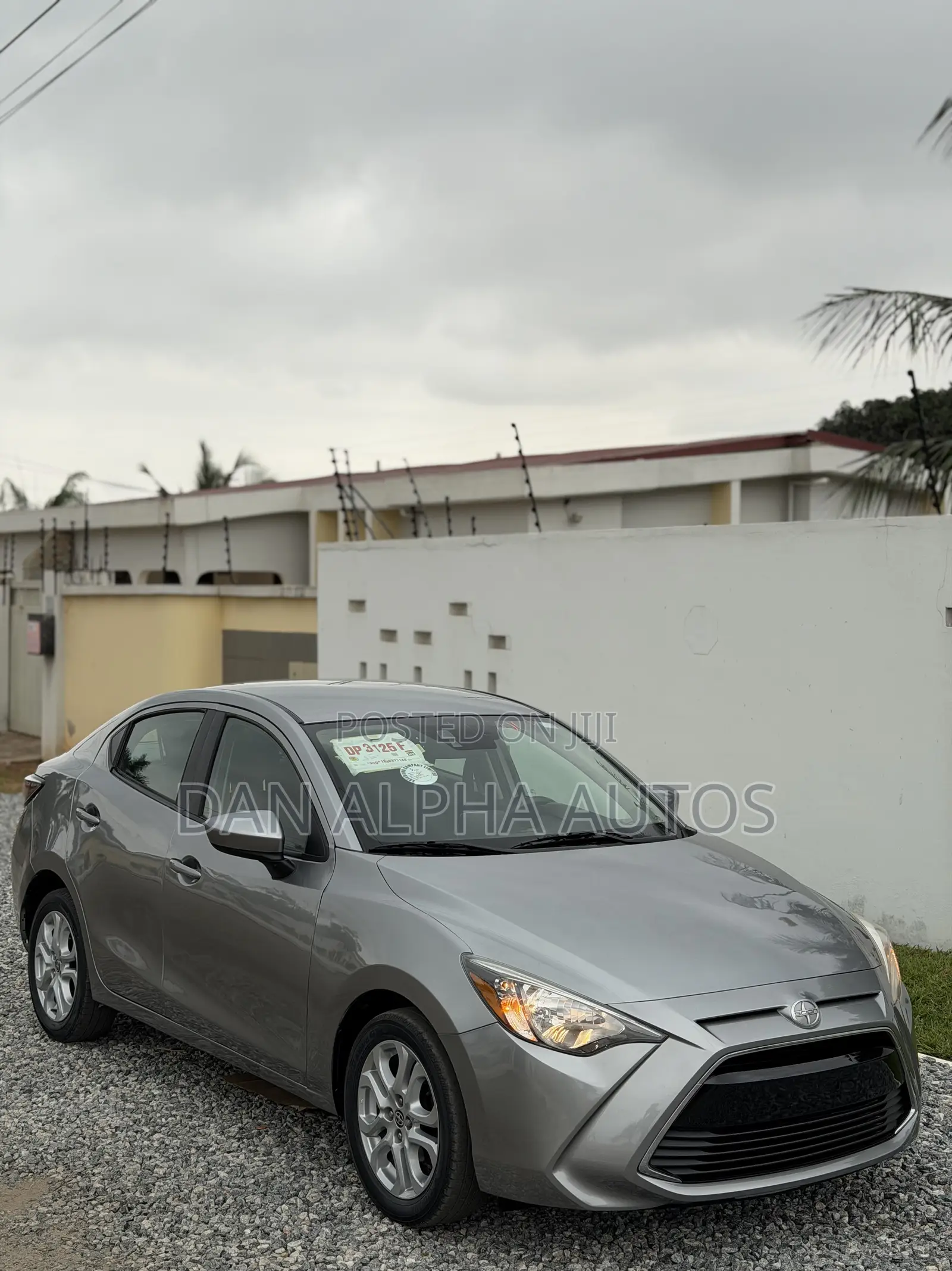 Scion iA Base 2016