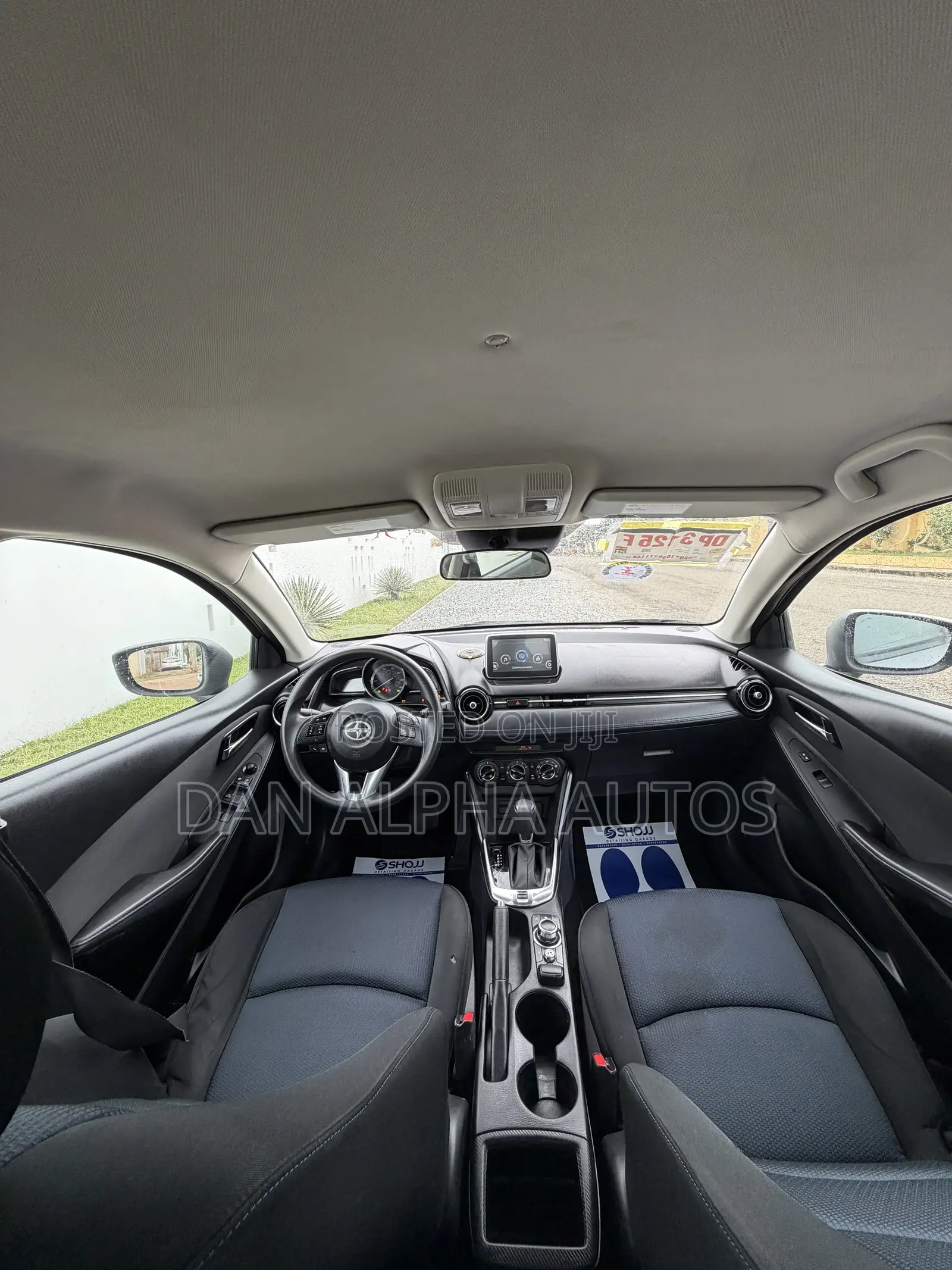 Scion iA Base 2016