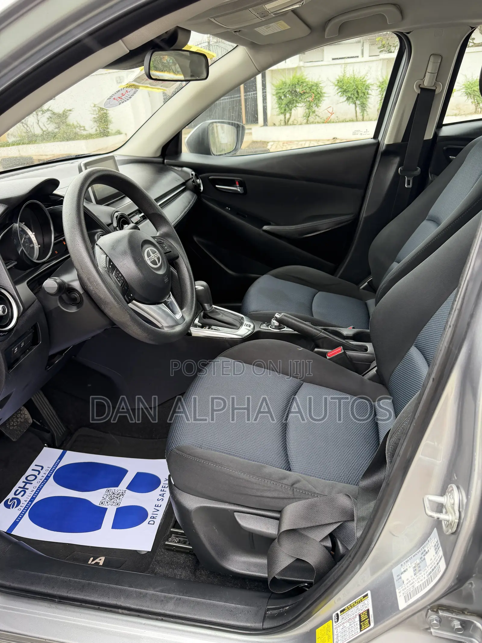 Scion iA Base 2016