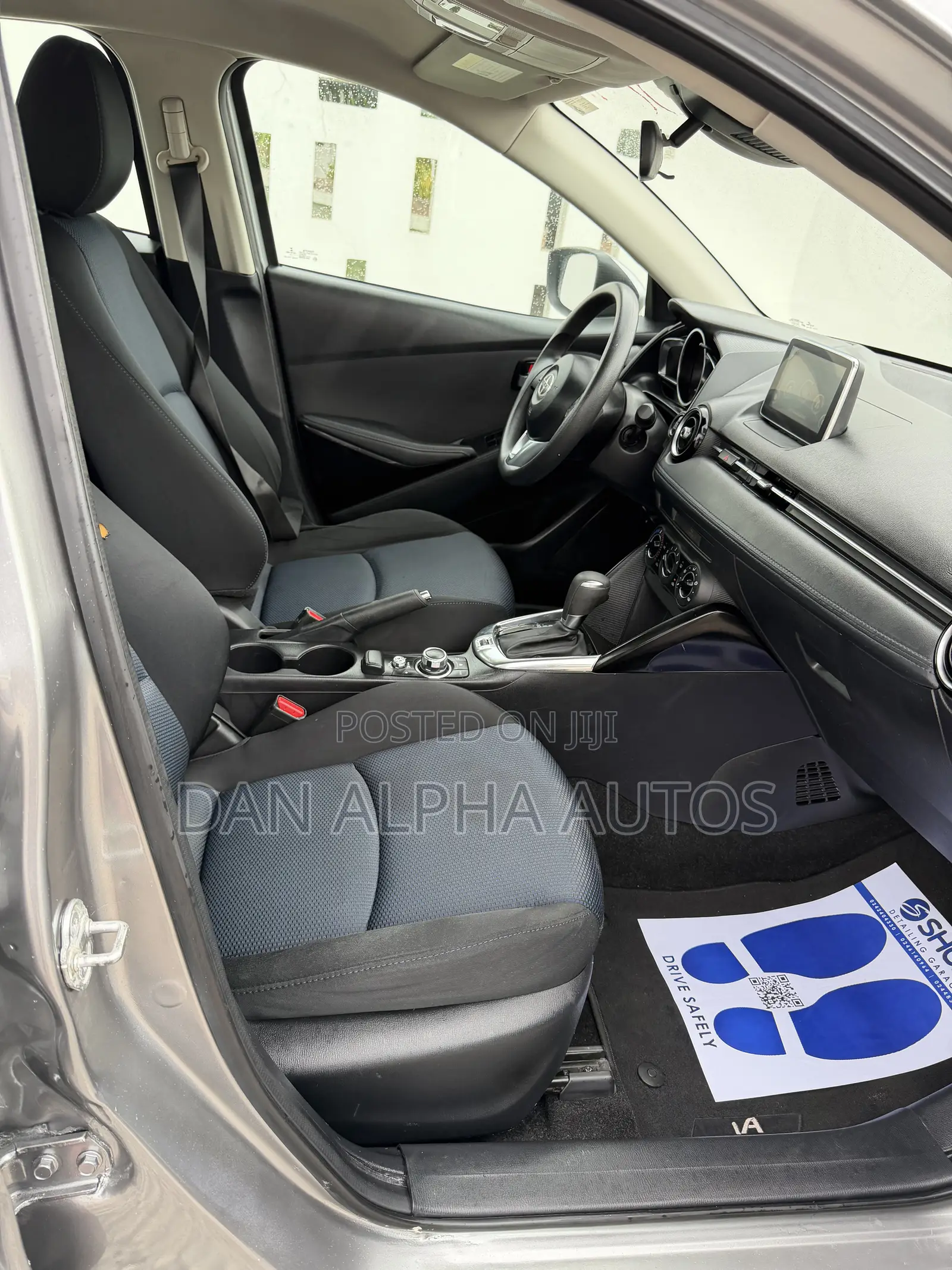 Scion iA Base 2016