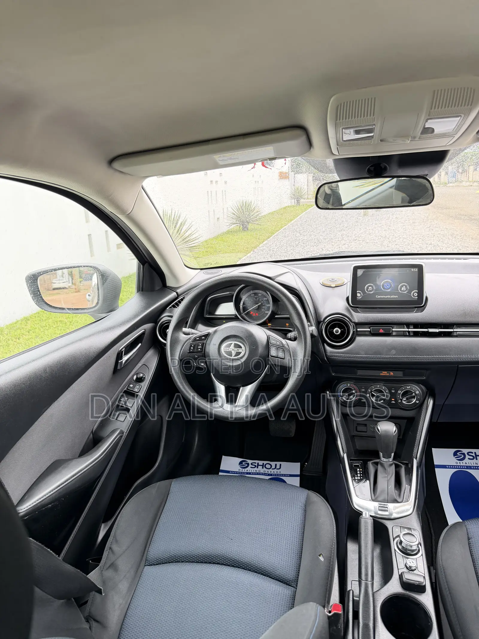 Scion iA Base 2016
