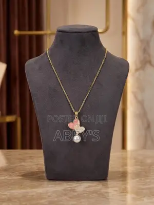 Pink Romance Pearl Pendant Necklace