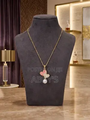 Pink Romance Pearl Pendant Necklace
