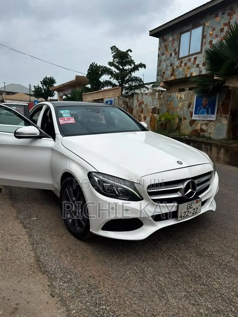 Mercedes-Benz C300 Base 4Matic Sedan AWD (2.0L 4cyl 7A) 2016 White