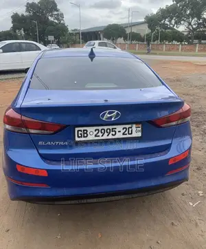 Hyundai Elantra 2018 Blue