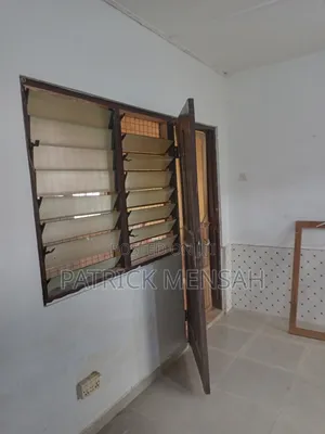 1bdrm House in Aneeja Hospital, Ola Achool Area for rent