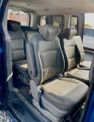 Hyundai Starex 2010 Blue