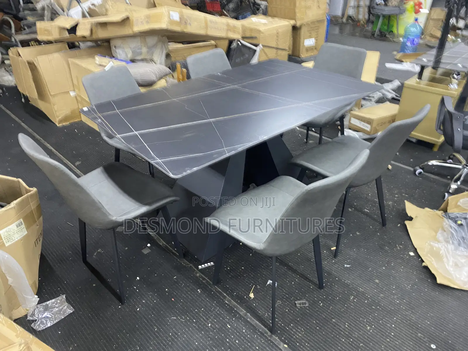 Dining Table  +6 Chairs  ( Marble )