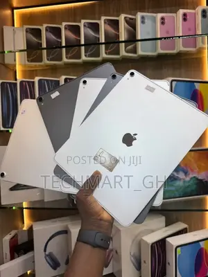 Apple iPad Air (2022) 256 GB Silver
