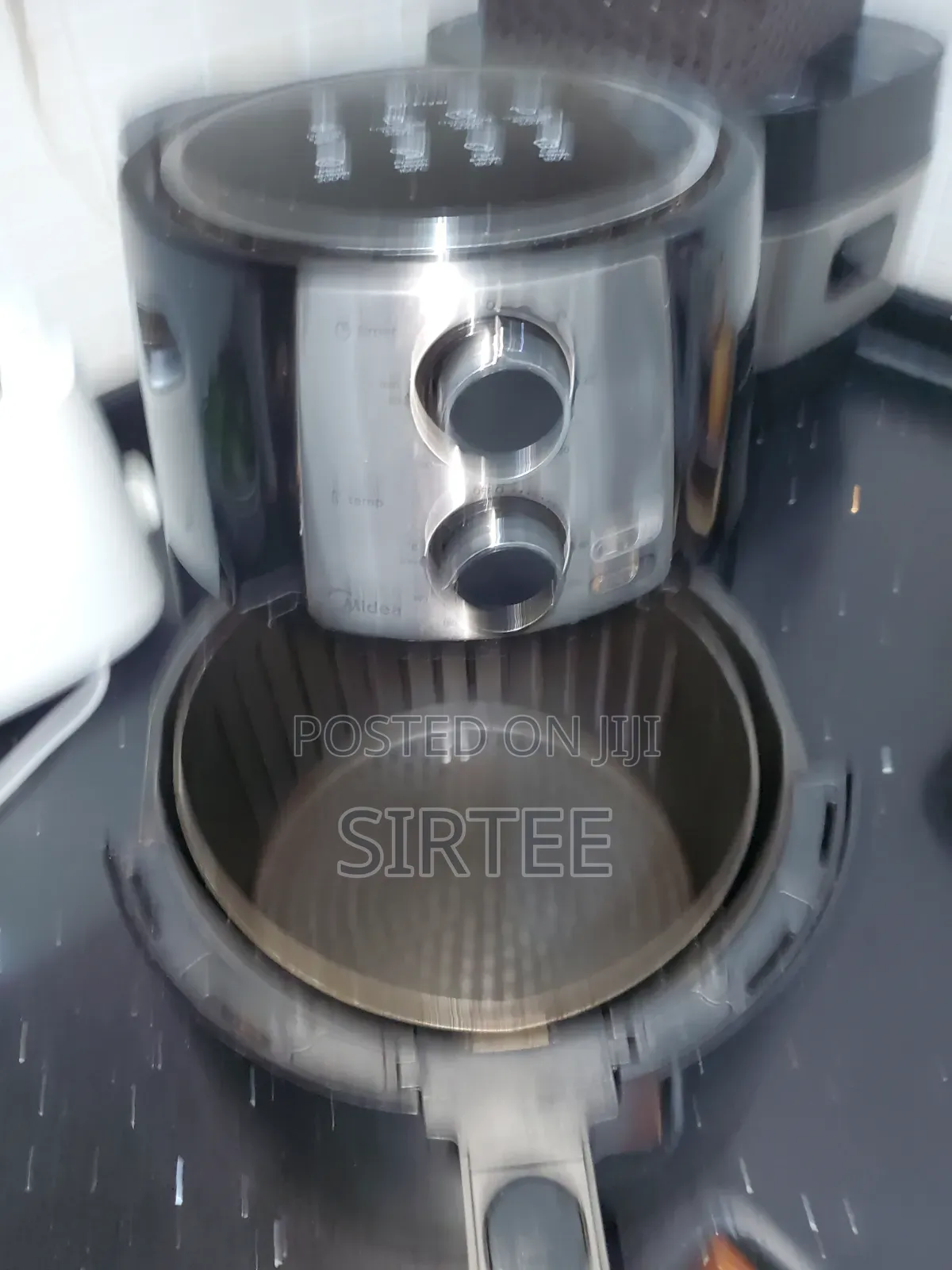 AIRFRYER-Relocation Sale