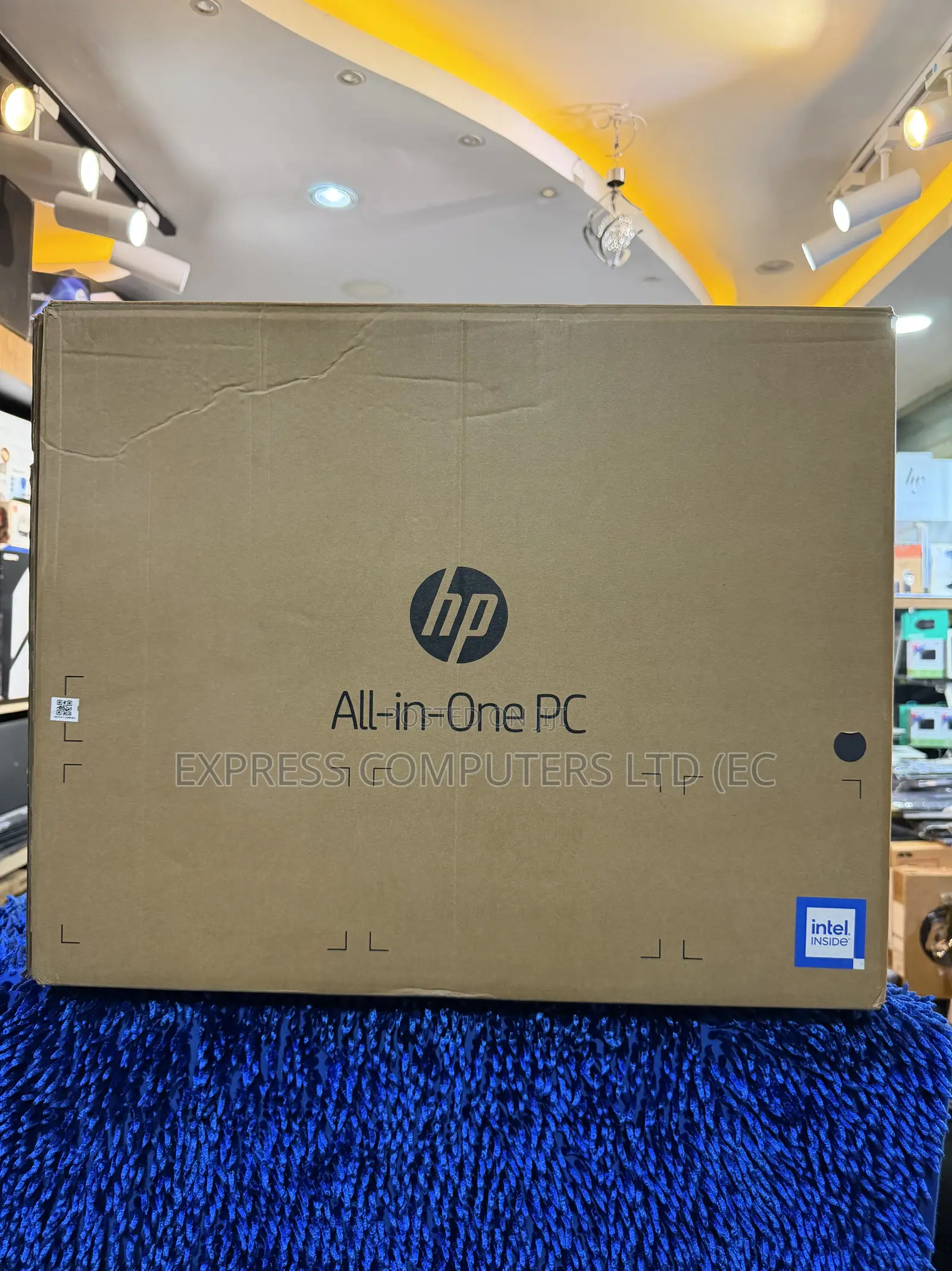 New HP 200 G4 22 All-in-One 8GB Intel Core i3 SSD 256GB