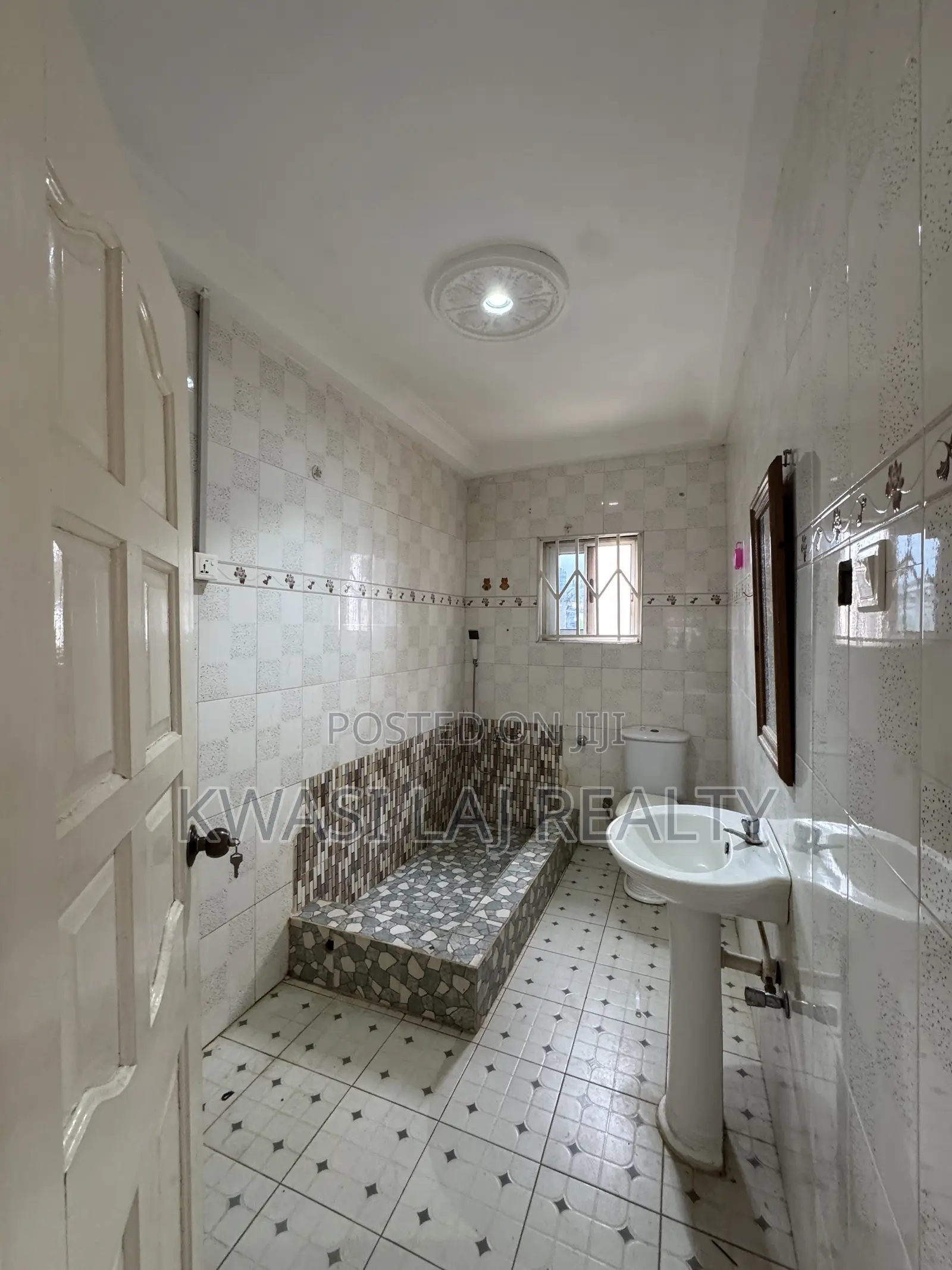 1bdrm Apartment in Mile11, Weija for rent