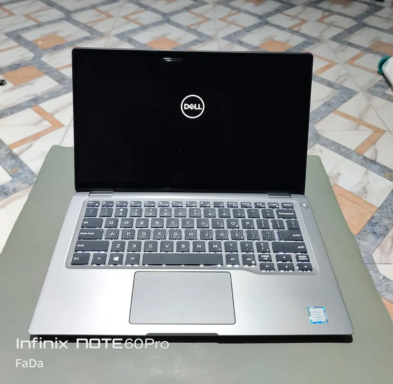 Laptop Dell Latitude 7400 2-in-1 8GB Intel Core i5 SSD 128GB