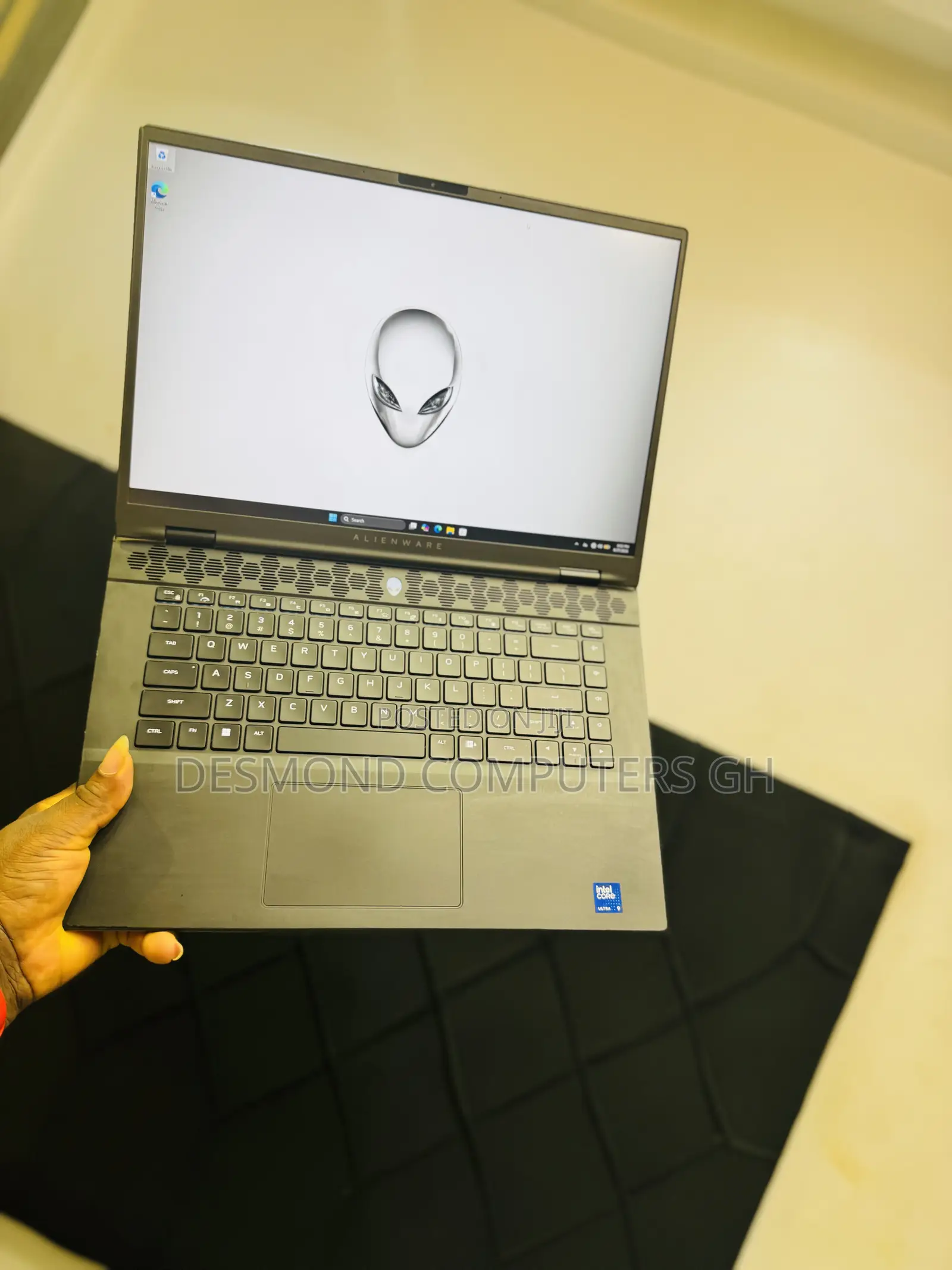 Laptop Alienware M16 R2 32GB Intel Core Ultra 9 SSD 1T