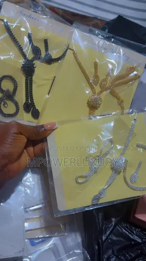 Royal Knot Luxury Zirconia