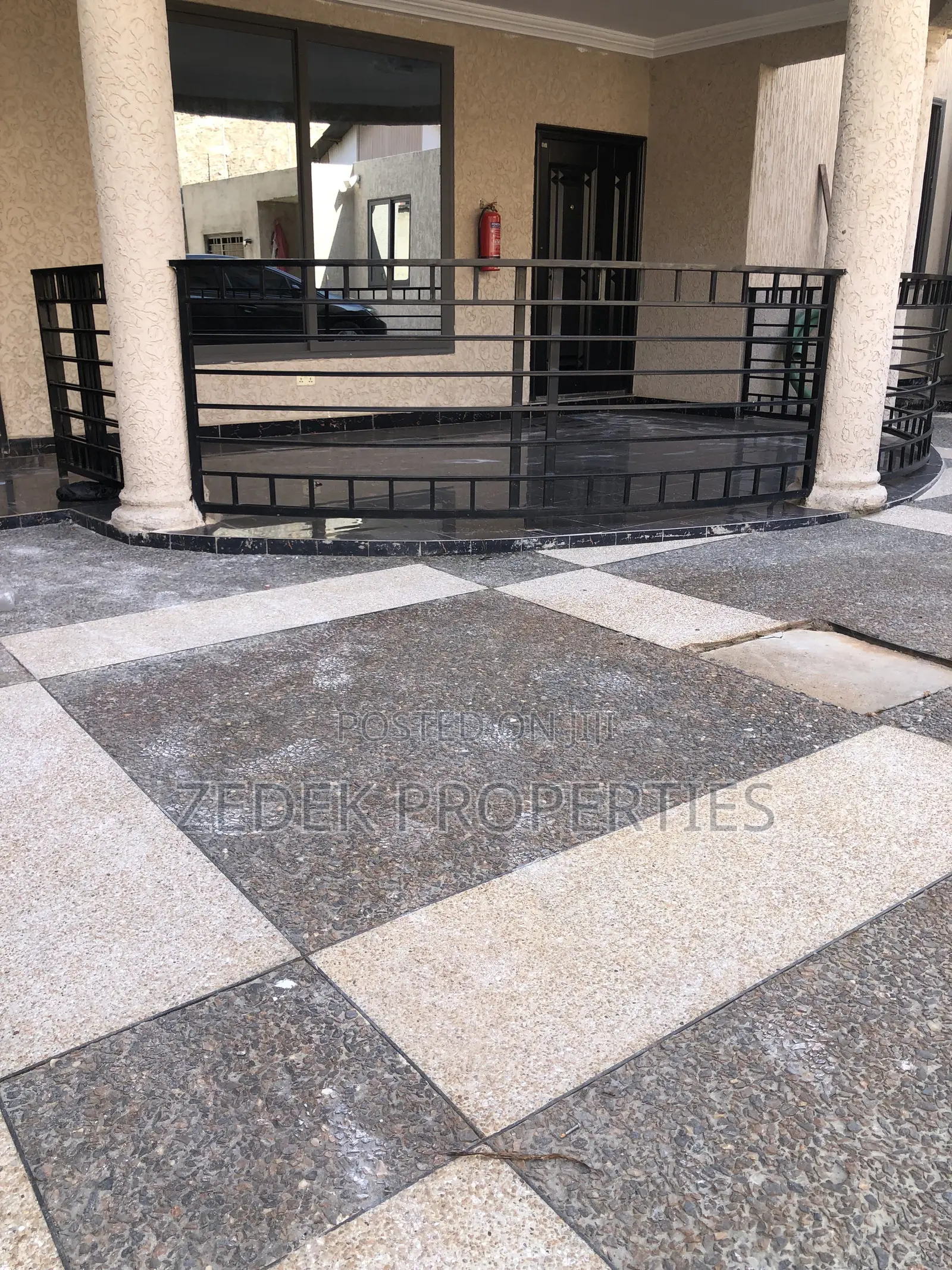 2bdrm Apartment in Kwabenya Acp Road, Ashomang Estate for rent