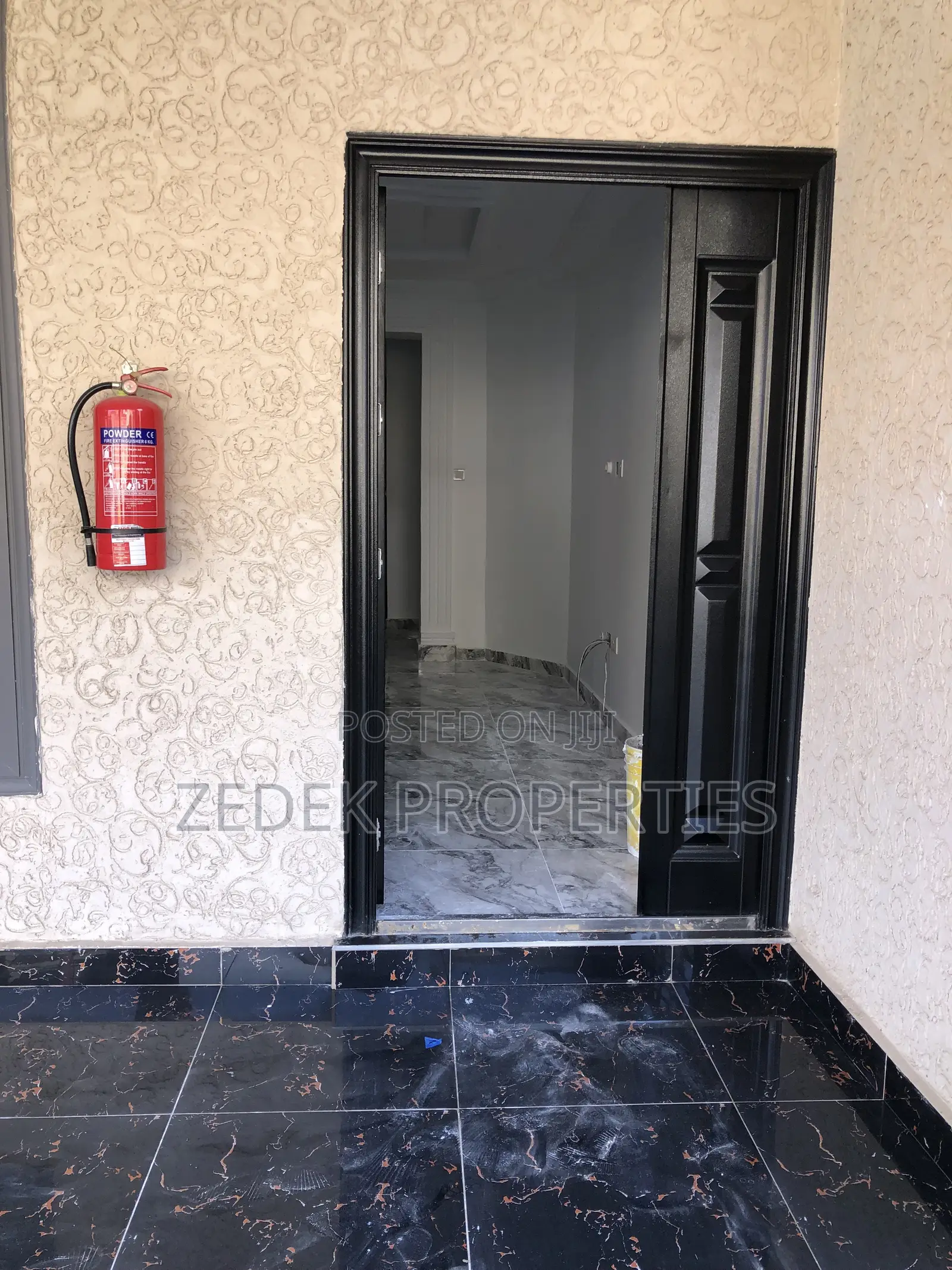 2bdrm Apartment in Kwabenya Acp Road, Ashomang Estate for rent
