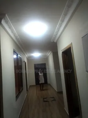 7bdrm House in Born To Pray Estate, Ejisu-Juaben Municipal for sale