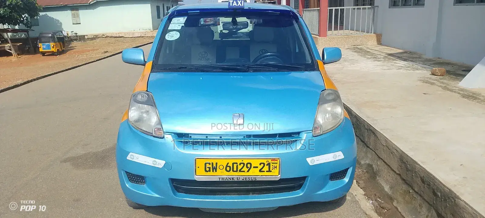 Toyota HiAce 2012 Blue