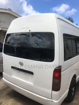 Toyota HiAce 2006