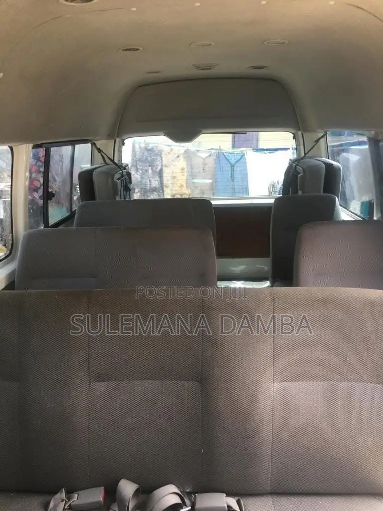 Toyota HiAce 2006