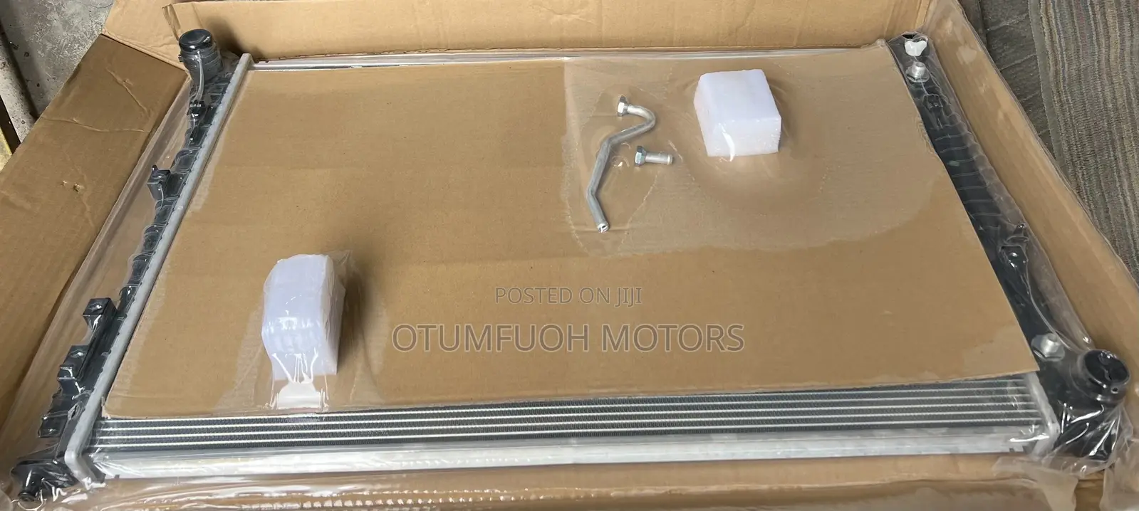 Hyundai Santa Fe 2023 2024 2025 Radiator (Water Tank)