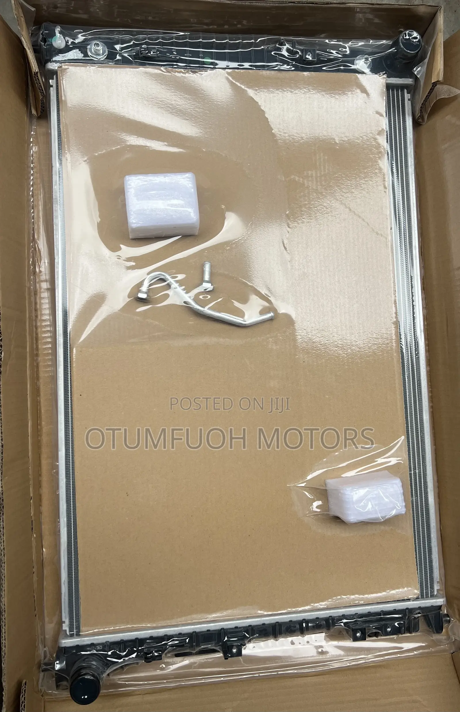 Hyundai Santa Fe 2023 2024 2025 Radiator (Water Tank)