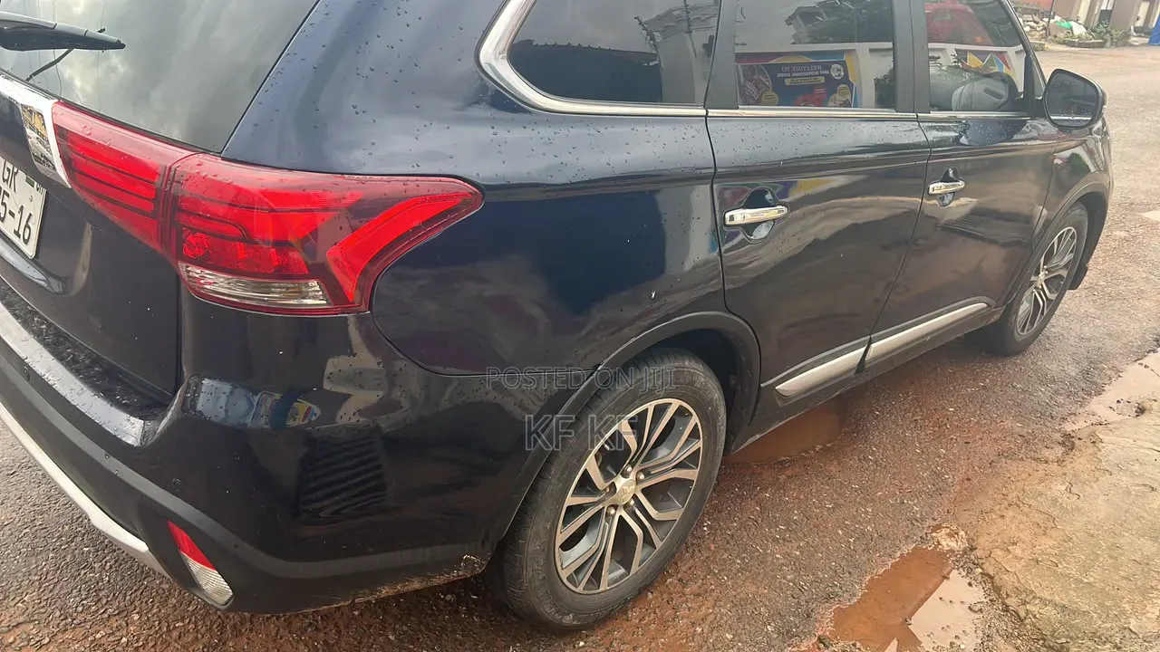 Mitsubishi Outlander 2.0 PHEV AWD 2016 Blue