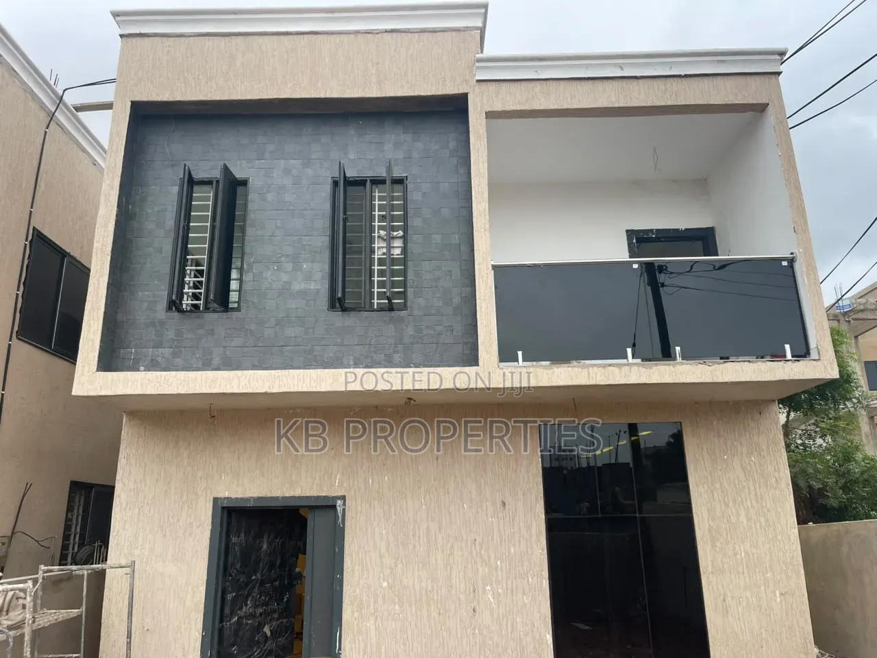 3bdrm House in Kb Properties, Lashibi for sale