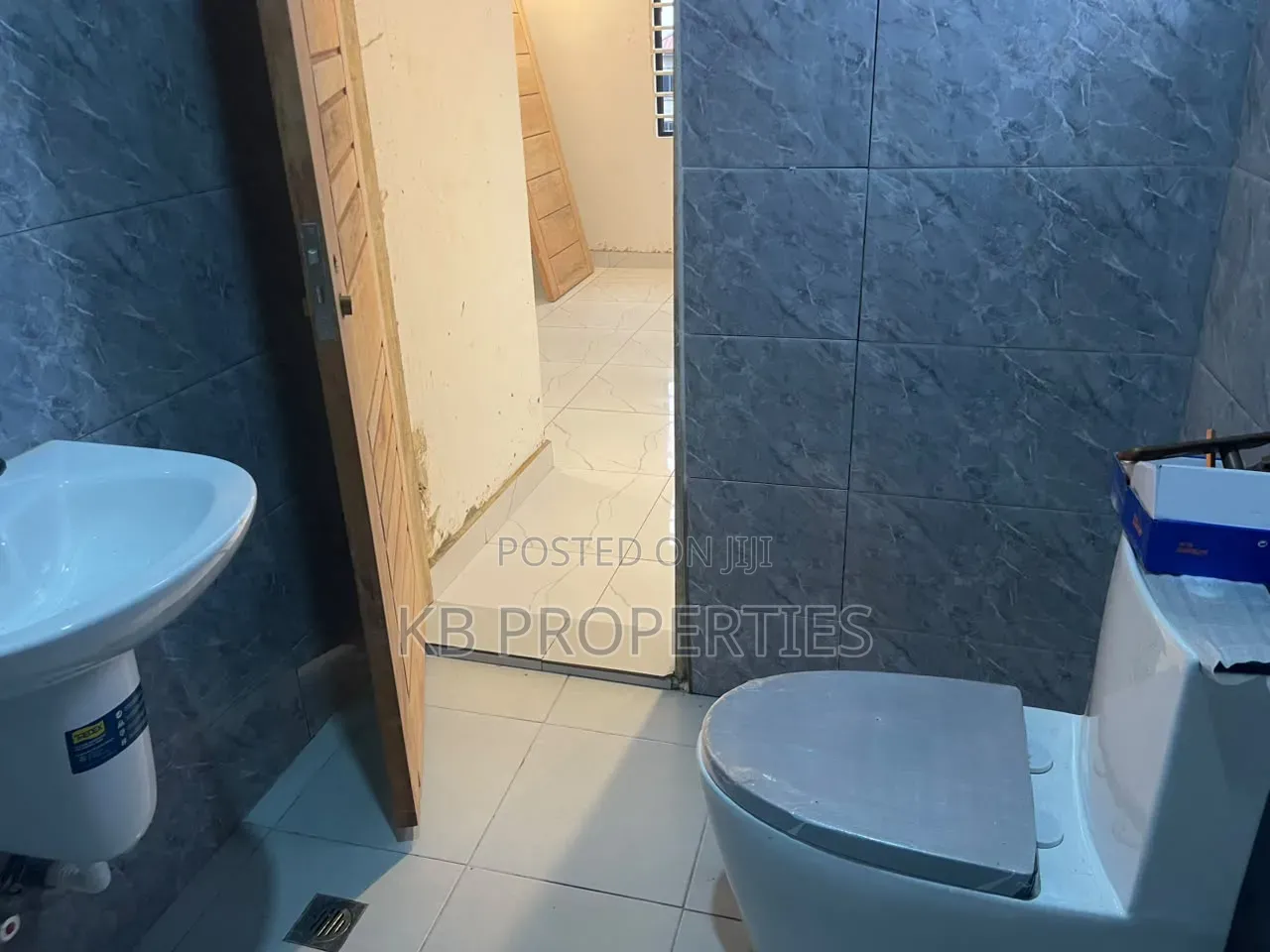 3bdrm House in Kb Properties, Lashibi for sale