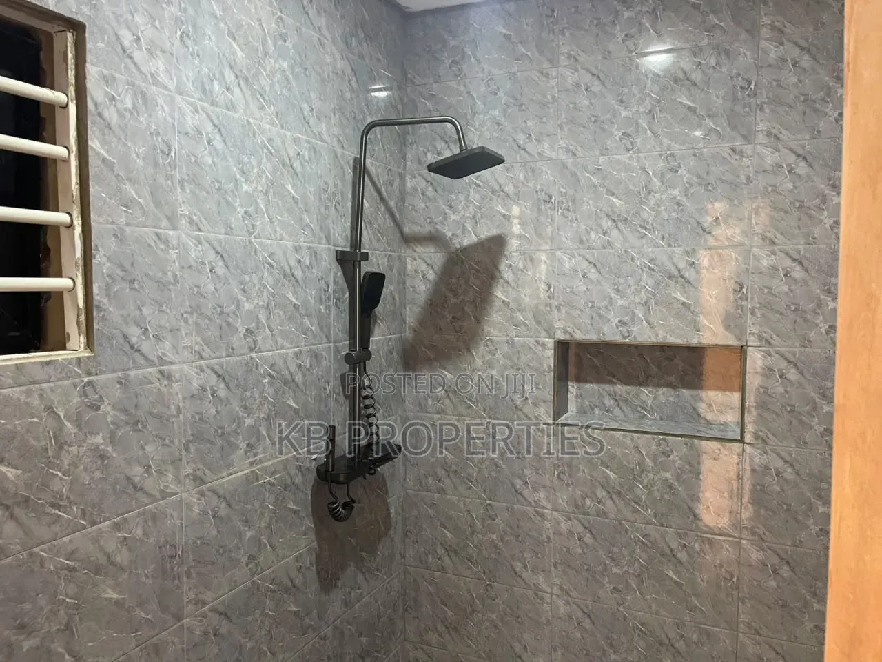 3bdrm House in Kb Properties, Lashibi for sale