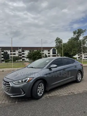 Hyundai Elantra SE Sedan FWD (2.0L 4cyl 6M) 2017 Gray