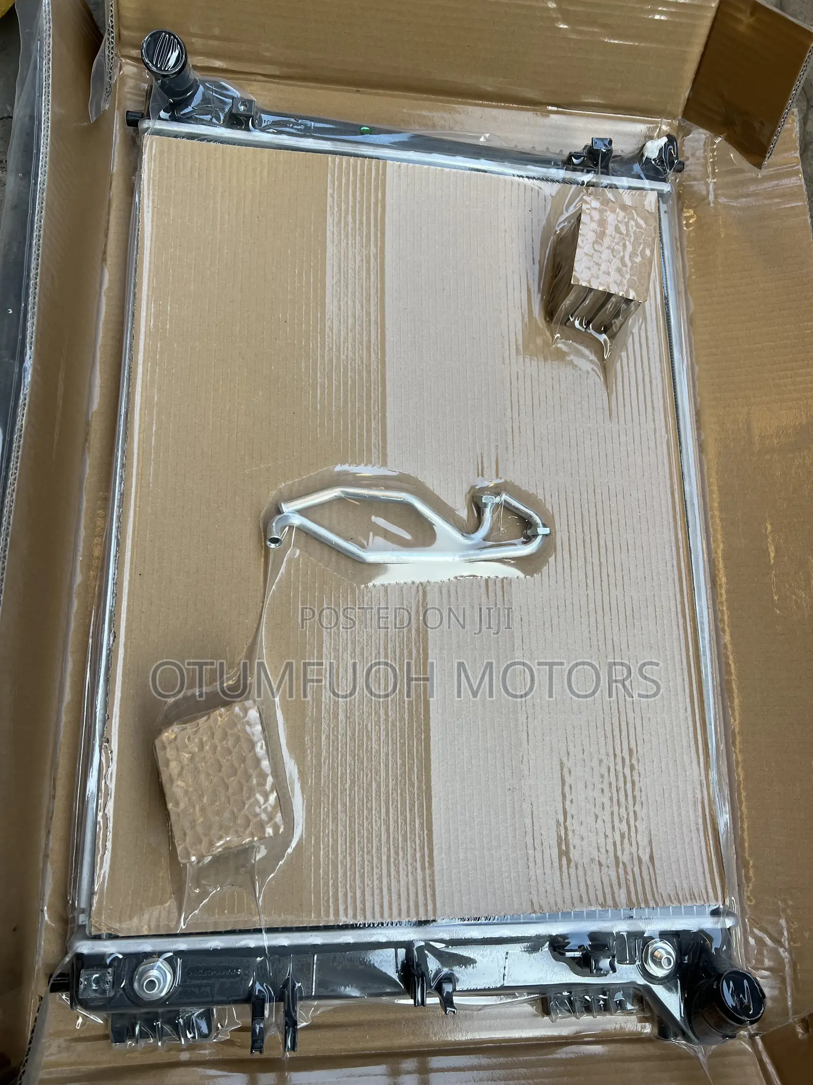 Hyundai Tucson/ Kia Sportage 2017, 2018 2019 Water Tank (Radiator)