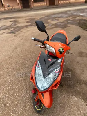 Kymco 2015 Orange