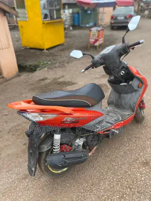 Kymco 2015 Orange