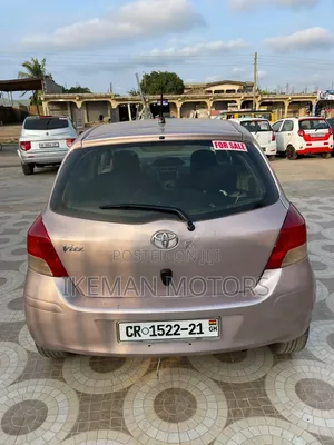 Toyota Vitz 2010 Beige