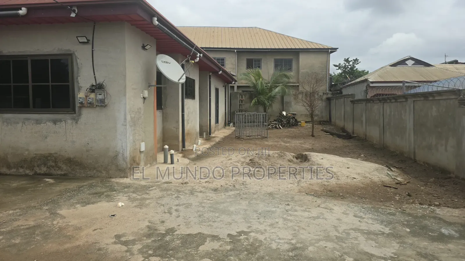 Furnished 6bdrm House in Pokukrom, Kumasi Metropolitan for sale